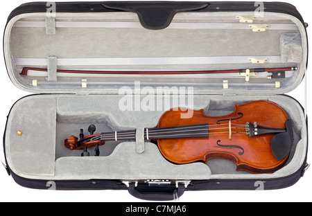 Offener Kasten mit Geige isoliert auf weißem Hintergrund Stockfoto