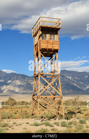 Replik der Manzanar Garde Turm am US-KZ Stockfoto