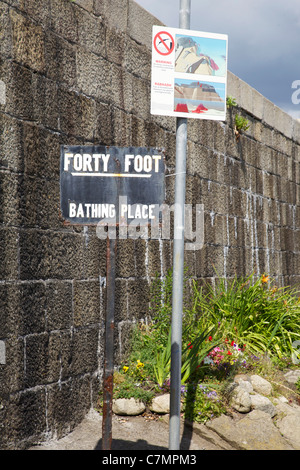 Vierzig Fuß Liegeplatz am Sandy Cove, Dublin, Irland Stockfoto