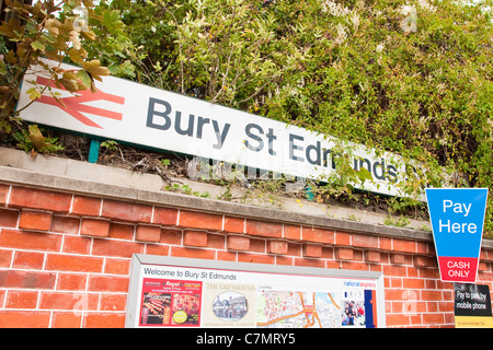 Zeichen für Bury St Edmunds Bahnhof Stockfoto