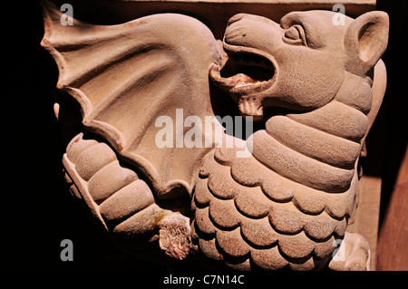 Deutschland, Thüringen: Romanische Hauptstadt mit mythologischen Figur in der Wartburg in Eisenach Stockfoto