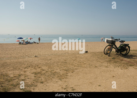 SPANIEN; KATALONIEN; COSTA BRAVA; SANTA SUSANNA; AM STRAND Stockfoto