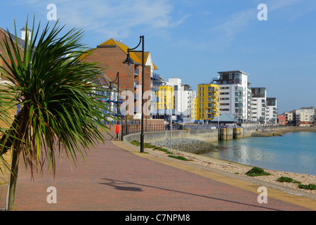 Strandpromenade Sovereign Harbour Eastbourne East Sussex England UK GB Stockfoto