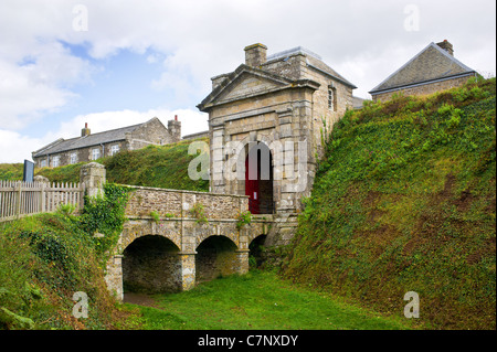 Das Torhaus und Guard Kaserne für Pendennis Castle in Cornwall Stockfoto