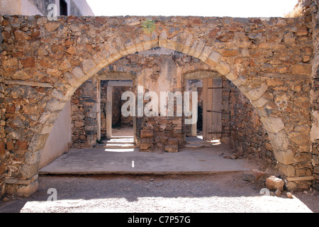 Gebäude und Details auf der Insel Spinalonga Stockfoto