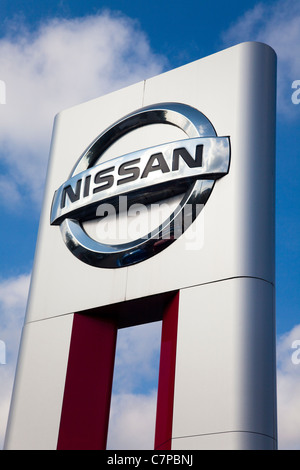 Nissan Haupthändler Zeichen, London, UK Stockfoto