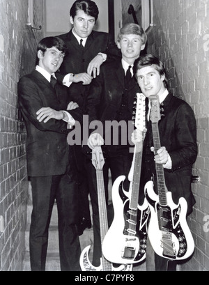 DIE Suchenden UK-pop-Gruppe im Januar 1965. Siehe Beschreibung unten für Namen. Stockfoto