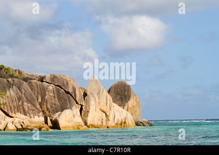 Blick auf den berühmten Strand Anse Source d ' Argent auf La Digue Island, Seychellen. Stockfoto