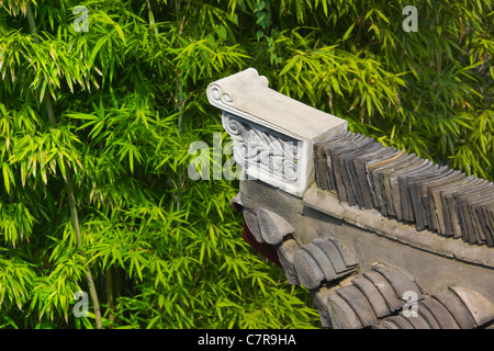 Traufe traditioneller Architektur in Geyuan Garten, Yangzhou, Jiangsu, China Stockfoto