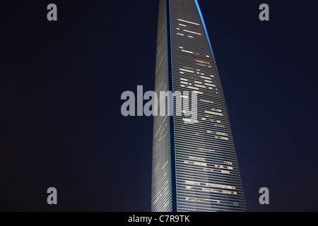 Nachtansicht des Shanghai World Finance Center, Lujiazui Financial District, Pudong, Shanghai, China Stockfoto