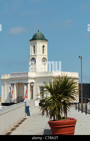 Margate Touristeninformationszentrum, das Droit House, der Stone Pier, Margate Harbour Arm, Margate, Kent, England, Vereinigtes Königreich Stockfoto