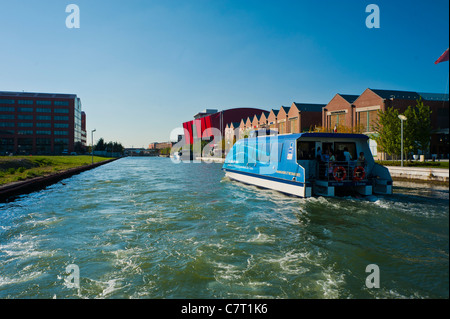 Aubervilliers, Frankreich, Einkaufszentrum, „le Millenaire“, (Kreditarchitekt: A. Grumbach, Entwickler: Klepierre/Icade), über Kanal, nachhaltige Stadtplanung Stockfoto