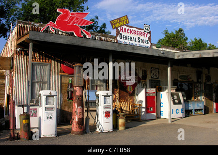 USA, Arizona, Tankstelle auf der Route 66 Stockfoto