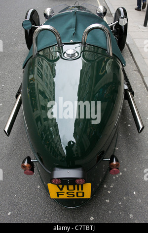 Die Morgan 3 Superdry Kraftfahrzeug, hier zu sehen in New Bond Street, London geparkt. Stockfoto