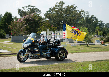 Patriot Guard Fahrer teilnehmen die Beerdigung der gefallenen Marine-Lanze-Obergefreites Travis M Nelson, der in Afghanistan getötet wurde Stockfoto