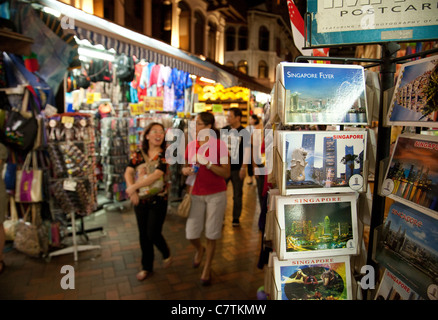 Singapur Postkarten zum Verkauf in Chinatown, Singapur Asien Stockfoto