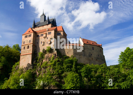 Die Burg Kriebstein befindet sich auf einem Felsen in der Nähe des Flusses Zschopau in Sachsen. Stockfoto