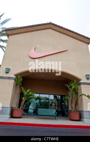 Ein Nike Outlet store am Camarillo-Outlet-Center in Camarillo / Kalifornien Stockfoto