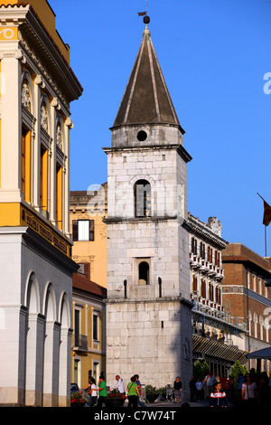 Italien, Kampanien, Benevento, Santa Sofia Kirchturm Stockfoto