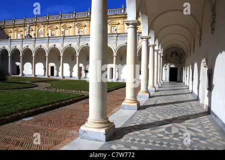 Italien, Kampanien, Neapel, San Martino Certosa Hof Stockfoto