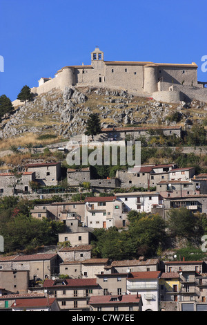 Italien, Kampanien, Matese Regionalpark. Das mittelalterliche Dorf Letino Stockfoto