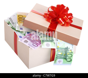 Geschenkbox mit Geld. Isoliert. Stockfoto