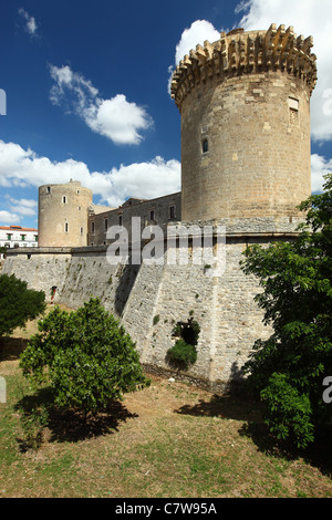 Italien, Basilikata, Venosa, Castello Aragonese Stockfoto