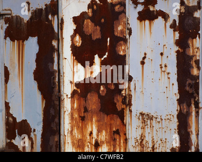 Schmutz bedeckt Fenster in Völklinger Steel Works, Deutschland. Stockfoto