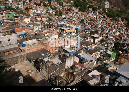 Ein Blick auf Edin, größte Favela in Rio De Janeiro (Slums). Stockfoto