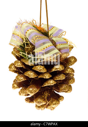 Christbaumkugel, Foto auf dem weißen Hintergrund Stockfoto