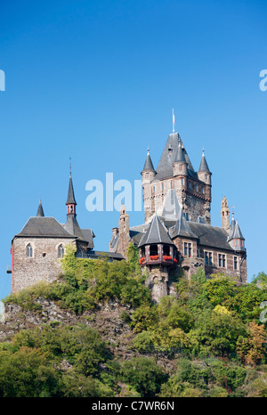 Aussicht auf die Burg am Hügel in Cochem an der Mosel in Rheinland-Pfalz, Deutschland Stockfoto