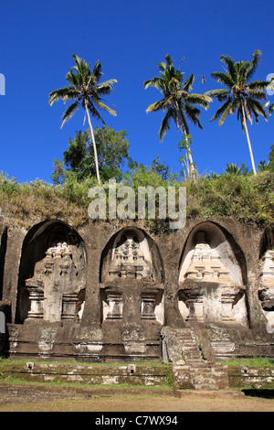 Gunung Kawi ist ein 11. Jahrhundert Komplex der Königsgräber, in Tampaksiring, in der Nähe von Ubud gelegen. Bali, Indonesien. Stockfoto