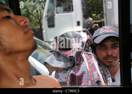 Managua Nicaragua, Mittelamerika, Bus nach Granada, Mikrobus, öffentliche Verkehrsmittel, Straßenszene, lateinamerikanische lateinamerikanische ethnische Einwanderer minorit Stockfoto