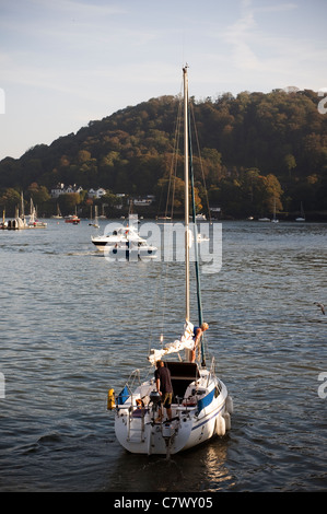 Yacht Abgüsse aus aus Dartmouth, Devon klares blaues Wasser, drücken Sie das Boot aus Float Ihr Boot,, Panik Stationen, du wirst ein Bigg brauchen Stockfoto