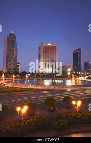 Willkommen-Denkmal an der Dämmerung, Jakarta, Java, Indonesien Stockfoto