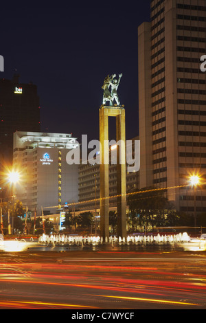 Willkommen-Denkmal an der Dämmerung, Jakarta, Java, Indonesien Stockfoto