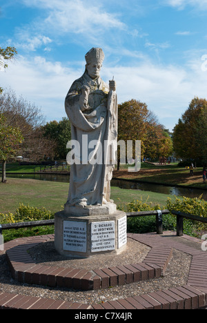 Statue des Heiligen Richard von Droitwich in Reben Park, Droitwich Spa, Worcestershire, UK Stockfoto