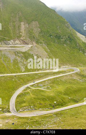 Luftaufnahme von einer Bergstraße Stockfoto