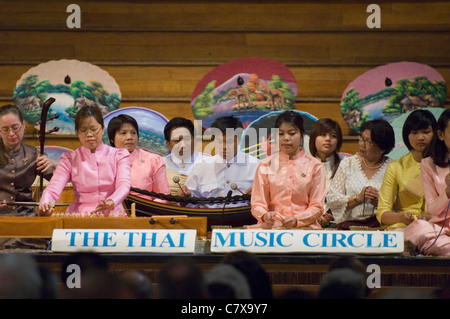 Thai Kulturtag Ereignis in der Brangwyn Hall in Swansea. Die jährliche Veranstaltung ist ein Fest der Kultur von Thailand. Stockfoto