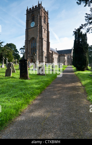 Die Kirche von St Candida & Heiligen Cross in das winzige Dorf Whitchurch Canonicorum in der Nähe von Lyme Regis, Dorset, England west Stockfoto