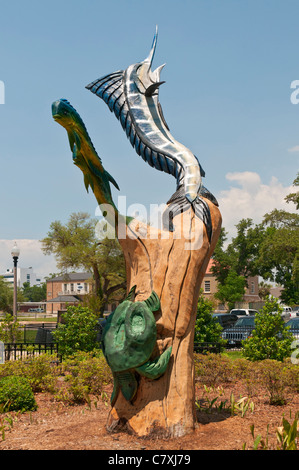 Mississippi, Biloxi, Holz-Skulptur des Künstlers Marlin Miller, geschnitzt aus dem Stand toten Baumstamm zerstört durch den Hurrikan Katrina Stockfoto