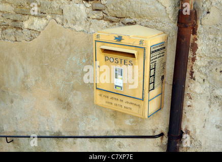 alten Briefkasten in Bonnieux Stadt, Vaucluse-Abteilung in der Provence, Frankreich Stockfoto