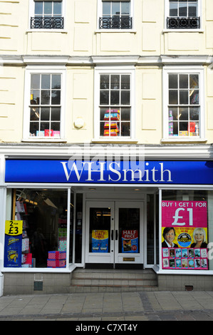 WH Smith-Shop in Norwich, England Stockfoto