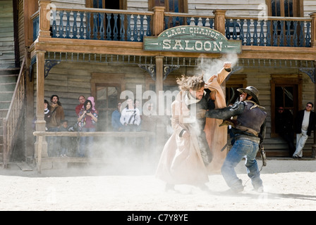 Bühnenkampf in den Sets erbaute Wüste der spanischen Tabernas, wo Sergio Leone seine Italo-Western gedreht. Stockfoto