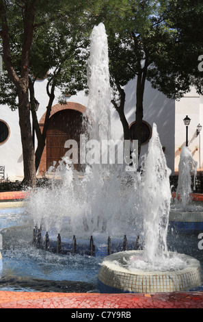 Brunnen in der andalusischen Stadt Mijas in der Nähe von Malaga, Spanien Stockfoto