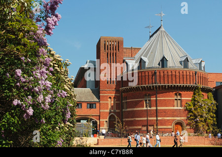 Swan Theater und Theater Garten, RSC, Royal Shakespeare Company, Stratford-upon-avon, Warwickshire, England, Vereinigtes Königreich Stockfoto