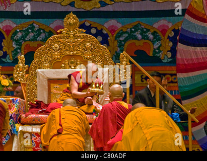 Der 14. DALAI LAMA von Tibet lehrt Buddhismus gesponsert von den tibetischen MONGOLISCH CULTURAL CENTER - BLOOMINGTON, INDIANA Stockfoto