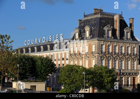 Das Cognac-Haus von Courvoisier in der Stadt Jarnac, Charente, Frankreich Stockfoto