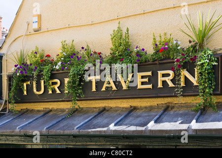 Melden Sie sich für die bekannte Turf Tavern Pub, Oxford, Oxfordshire, England, UK Stockfoto