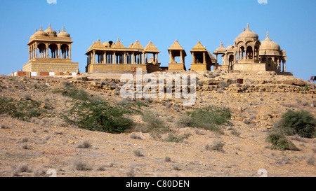 Bada Bagh Cenotaphs in der Nähe von Jaisalmer, Rajasthan Indien Stockfoto